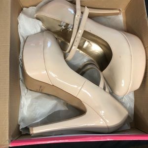 Charlotte Russe Nude Pumps